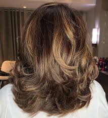 20 best and simple layered hairstyles for women in 2020: 50 Best Medium Length Layered Haircuts In 2020 Hair Adviser