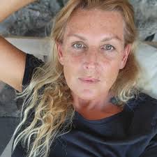 Here's the thing with my thread. I'm a for real 48 year old single, widow,  mom and nurse. I work long hours and have no one to blah my brain to. So