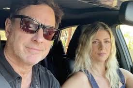 Kelly Rizzo Looks Back