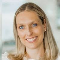 Adeline Roth's Instagram, Twitter & Facebook