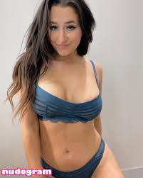 Elle Mandi  elle.mandi  elliemandii  https: Nude Leaks OnlyFans Photo  27 - Nudogram v2.1