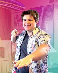 The happiest channel on earth. Clare Max Donovan On Twitter Sibling Team For The Win A Dream Come True Hannahmontana