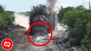 Namun seringkali memecahkan misteri adalah tantangan yang gak mudah. Fenomena Aneh Yang Terjadi Pada Bumi Ini Tak Bisa Dijelaskan Secara Ilmiah Youtube