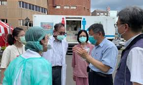 對街友。 而陳宗彥副指揮官在記者會當中也提醒，各地方政府需注意街友身體狀況，萬華的街友台北市社會局 ※【nownews 今日新聞】提醒您： 因應新冠肺炎疫情，疾管署持續加強疫情監測與邊境管制措施. Md8ocv3ldfuwhm
