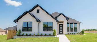 Building a custom home is one of the biggest commitments in a lifetime. Custom Home Builder New Homes Tyler Tx Hunt Custom Homes