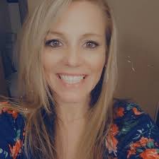 Amanda Miner's Instagram, Twitter & Facebook