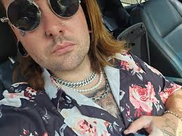 Left nose hair cut out with a total weight of 1.4 grams. Right nose hair  1.1 grams. That's an 8% increase