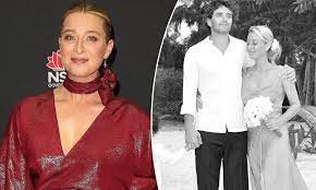 Beginning her career in the television series five mile creek in the mid 1980s, keddie received wide. Asher Keddie Gushes Over Artist Husband Vincent Fantauzzo On Wedding Anniversary Daily Mail Online
