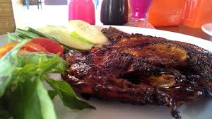 Harganya yang ramah di kantong juga menjadi salah satu alasan untuk tidak melewatkan mat teh ikan bakar saat berada di kuala lumpur, malaysia. Menyantap Nikmatnya Ikan Bakar H Pahri Tawarkan Kuliner Nusantara Dibalut Bumbu Rempah Rempah Asli Sriwijaya Post