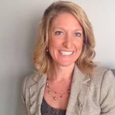 Danielle Peltier's Instagram, Twitter & Facebook