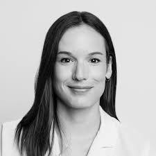 Julie Melancon's Instagram, Twitter & Facebook