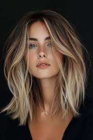 Jennifer Ince's Instagram, Twitter & Facebook