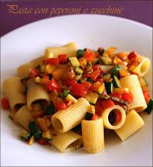 Maybe you would like to learn more about one of these? Pasta Con Peperoni E Zucchine A Dadini Colorati