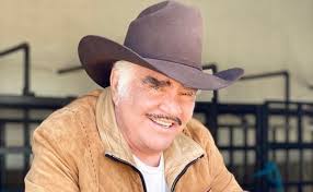 Vicente fernández está hospitalizado en méxico por dolores corporales y gastroenteritis. 28j0pgx3dis0nm