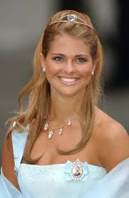 The future QUEEN OF SPAIN 🇪🇸 she is actually doing military training 🫡  also her mother, the Queen is absolutely stunning and the most  philanthropist, she was a brilliant reporter and her