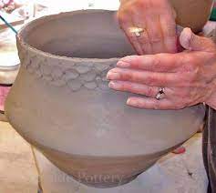 Pin By Lea Anderson On The Pottery Studio Coil Pottery Clay Pinch Pots Pottery Handbuilding