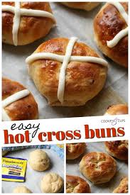 This Hot Cross Buns Recipe Is Super Easy They Re Sweet Soft Rolls Studded With Currants Raisin In 2020 Hot Cross Buns Easy Hot Cross Buns Recipe Easy Hot Cross Buns