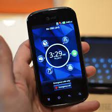 Pantech Burst hands-on pictures and ...