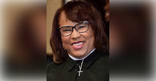 Wanda Correa's Instagram, Twitter & Facebook