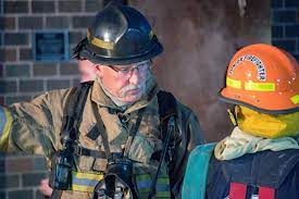 Fire captain (first or second level officer) fire lieutenant (first level officer) firefighter. Firefighter Wikipedia