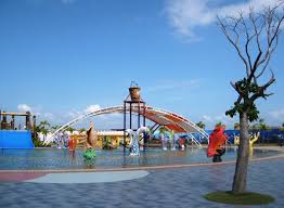 Ftz di batam merupakan bagian dari strategi pembangunan ekonomi indonesia untuk dapat berinteraksi secara produktif di tempat kejadian ekonomi regional dan internasional. Tempat Wisata Di Batam Riau Terbaru Update 2021 Mr Wisataka