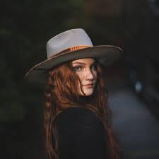 Perfil de Layla Tucker Music