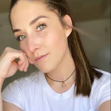 Justine Cooley (justinecooleyy)