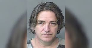 Domestic incident gets violent in Oak Hill