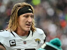 Pederson: Lawrence 'trending toward not playing' vs. Vikings