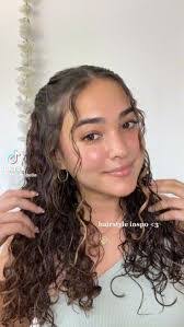 Abigail Goss's Instagram, Twitter & Facebook