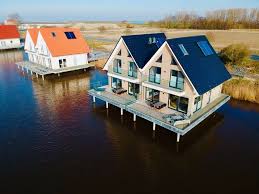 pfahlhaus auf der harle einmalig schon wohnen seeperle harlesiel haus 8b harlesiel house on stilts vacation home house