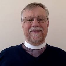 Scots minister who stole £31k from OAPs' fund is back in pulpit after  church chiefs forgave him