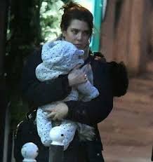 Charlotte Casiraghi With Baby Balthazar In The Streets Of Paris Photos From Oggi Charlottecasiragh Charlotte Casiraghi Charlotte Casiraghi Baby Charlotte