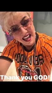 Lose Yourself in Laughter: Join Auntie's Fun Night Out!