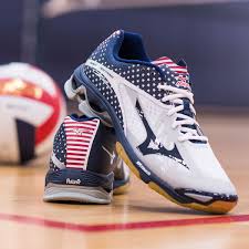 Rep Your Country And Dominate The Court In The Shoes Of The Elite Mizuno Wave Lightning Z2 Chaussures Volley Acheter Chaussures
