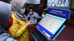 Dengan kemajuan yang pesat di dunia digital, berbagai. 5 Jenis Pekerjaan Bergaji Tinggi Ini Cocok Dilakukan Wanita Enggak Usah Pusing Cari Kerja Tribun Palu