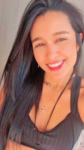 Ela é mais ou menos assim....! 😜