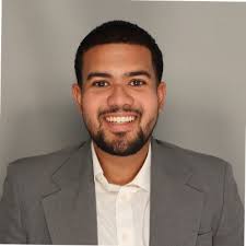 Excited to announce that I have accepted an internship at Fox News Media  for this summer. I would like to thank Veronica Baker, Sabrina Wolf, and  Katie Astle for helping me through