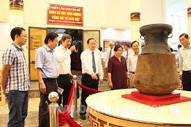 Bao quanh bởi các khu công nghiệp lớn như : Tin Tá»©c Sá»± Kiá»‡n Báº£o Tang Binh DÆ°Æ¡ng Ä'ang LÆ°u Giá»¯ 2 Báº£o Váº­t