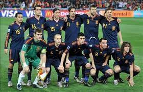 لقد مر 13 عاما على بداية حكم المنتخب الاسباني لعالم كرة القدم، فاز بـ يورو 2008 ثم حافظ على اللقب في 2012، وبينهما كان المجد العريق بتحقيق كأس العالم Ù…Ù‚Ø§Ø±Ù†Ø§Øª Ù„Ù…Ù†ØªØ®Ø¨ Ø§Ø³Ø¨Ø§Ù†ÙŠØ§ Ù…Ù† ÙŠÙˆØ±Ùˆ 2008 Ù…ÙˆÙ†Ø¯ÙŠØ§Ù„ 2010 ÙˆÙŠÙˆØ±Ùˆ 2012