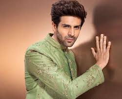 Kartik aaryan is an indian actor who is known for his monologue in pyaar ka punchnama. Kartik Aaryan Dropped From Karan Johar S Dostana 2 Here S What Reports Suggest