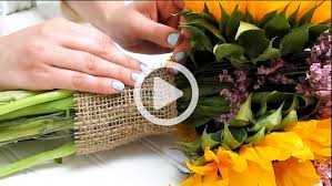 We have classic options like lilies, daisies and roses along with unique options like asters, anemones and tropical flowers. Foqke0unjn164m