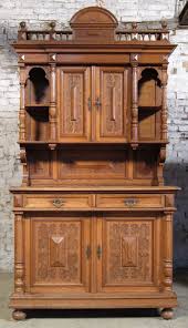 Imposantes Buffet Der Grunderzeit Epoche Grunderzeit Holzart Eiche Masse Hohe 258 Cm Tiefe 62 Cm Breite 13 Antike Mobel Rustikale Mobel Esszimmerschrank