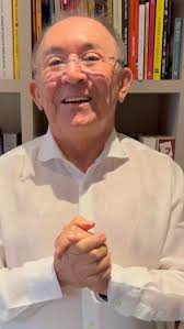 *Essa perda a gente não aprendeu a calcular. Descanse em paz, Prof. Cláudio  Gomes.* A educação cearense está de luto. O Colégio Master lamenta a  partida do professor Cláudio Gomes, um dos maiores ...