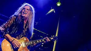 Adrian-Vandenberg-795