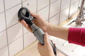 Bitte um ein angebot für fliesen wechseln im badezimmer (25 m²). Fliese Austauschen Diy Academy