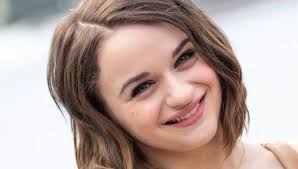Joey king is letting fans decide if elle and noah end up together. The Kissing Booth 2 Hat Sich Joey King In Diesen Hottie Vom Set Verliebt Bunte De