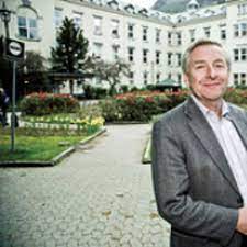 Samme år ble han professor i trondheim. Stener Kvinnsland Haukeland University Hospital Bergen Page 5