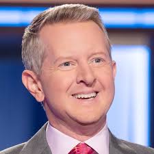 Why Does Penn Jillette of 'Penn and Teller: Fool Us' Have a Red Fingernail?  The Full Story