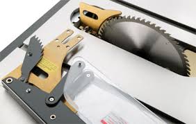 In this article i describe my build of a stable overhead guard with dust extraction for my felder table saw. Shop Fox W1819 And W1824 Comparison Review Pro Vs Homepro
